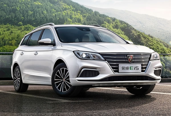 上汽榮威Ei5網(wǎng)約車純電動(dòng)車