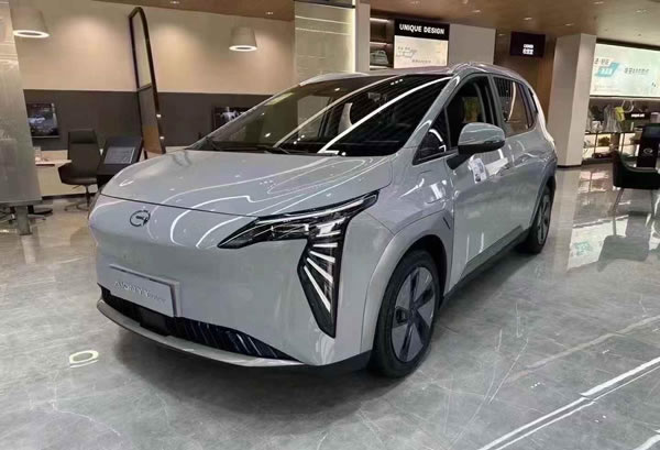 廣汽埃安AION Y plus 網(wǎng)約車(chē)