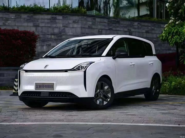 一汽奔騰nat網(wǎng)約車新能源車