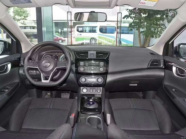 廣州滴滴租車網(wǎng)約車日產(chǎn)軒逸EV