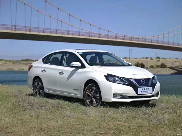 廣州滴滴租車日產(chǎn)軒逸EV