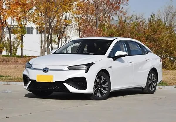 廣汽埃安 Aion S,炫580網(wǎng)約車