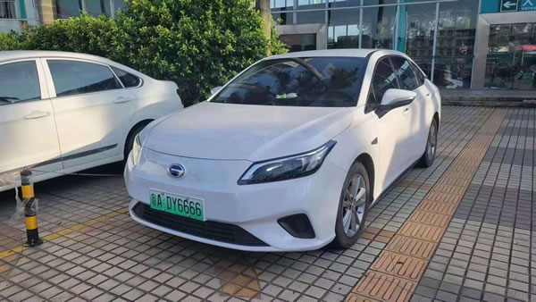 廣州廣汽630網(wǎng)約車線下租車可上滴滴月租金4800元