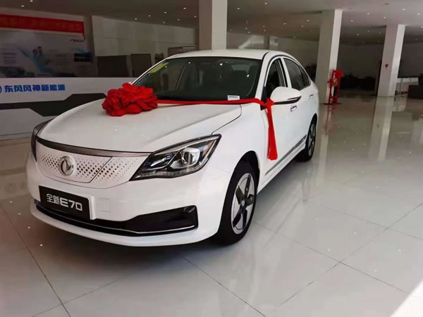 廣州t3出行車型東風(fēng)神風(fēng)E70