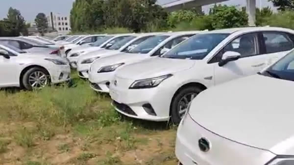 廣州廣汽埃安炫580滴滴租車月租金4600送15天