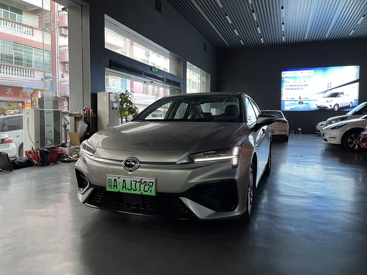 廣州網(wǎng)約車租車年底促銷廣汽合創(chuàng)北汽eu5