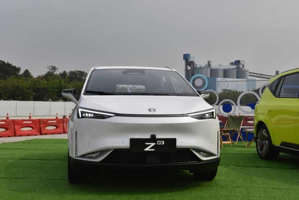 合創(chuàng)z03網(wǎng)約車新能源汽車