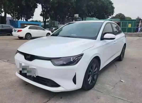 廣州威馬E5續(xù)航510網(wǎng)約車租車4000月租
