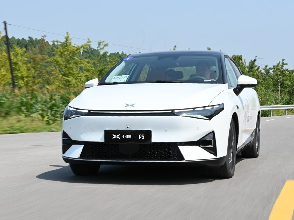 小鵬p5網(wǎng)約車版