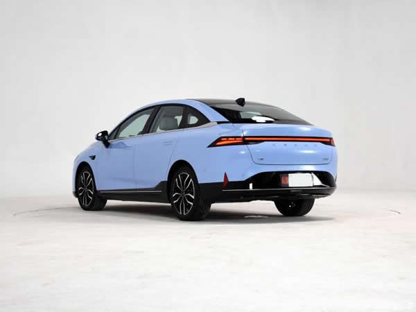 小鵬p5網(wǎng)約車版