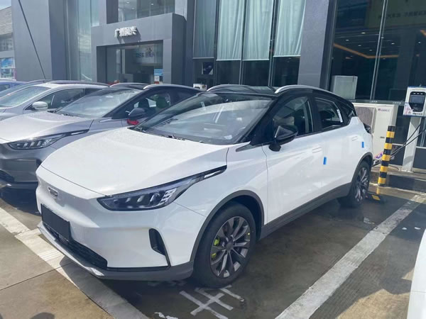 廣州吉利幾何C網(wǎng)約車全新車月租金4000元