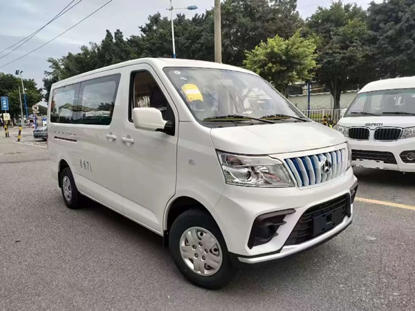 廣州客運(yùn)版新能源面包車6方低至888首付提車