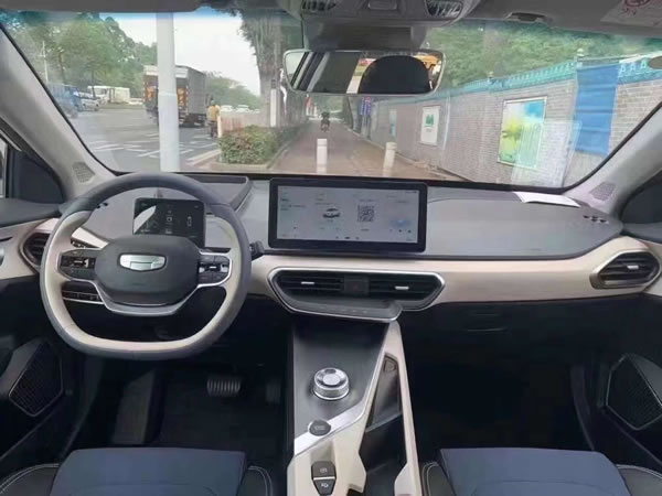 幾何a pro出行版新能源網(wǎng)約車