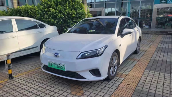 廣汽埃安炫580新能源網約車