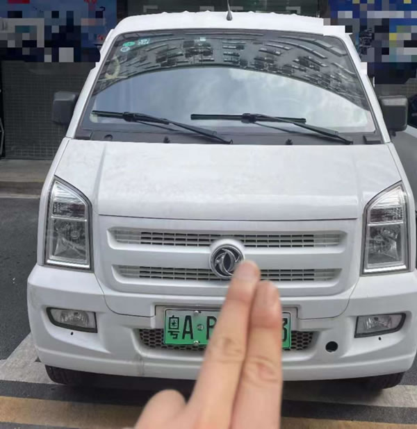 廣州二手小貨車轉(zhuǎn)讓面包車交易市場(chǎng)門店