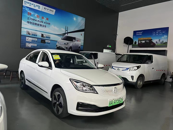 廣州網(wǎng)約車租車東風(fēng)e70押金3000提車，租金后置10天