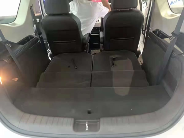 廣州順風(fēng)車租車楓葉80V可租可售