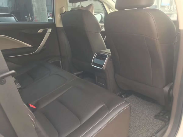 廣州順風(fēng)車租車楓葉80V可租可售