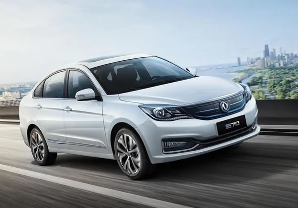 廣州全新東風(fēng)E70網(wǎng)約車押金3000提車現(xiàn)返