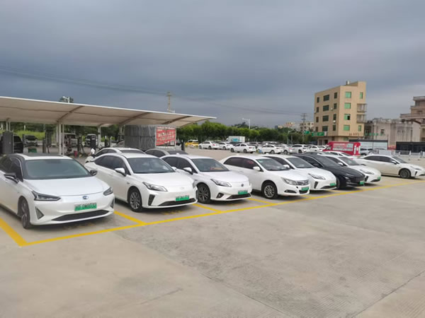 廈門二手新能源車網(wǎng)約車轉(zhuǎn)讓出售