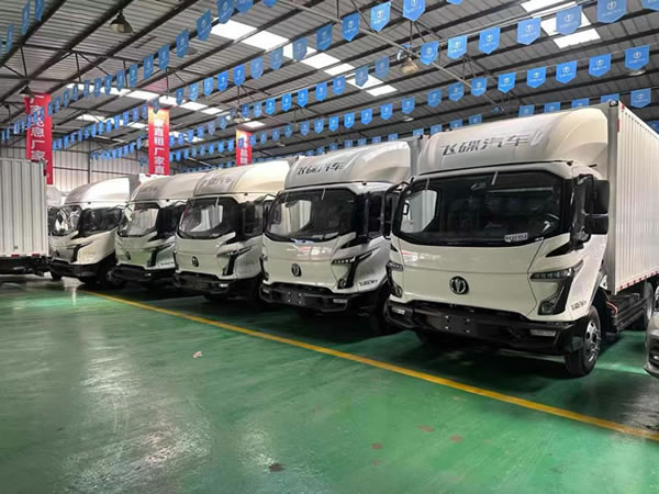 廣州4.2米電車出租飛蝶ew7新能源貨車