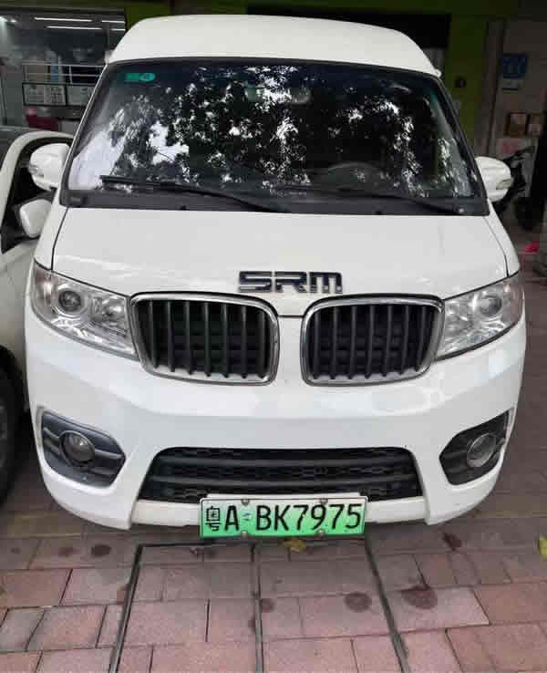 廣州華晨鑫源七座客運(yùn)版新能源面包車出租租金2700元
